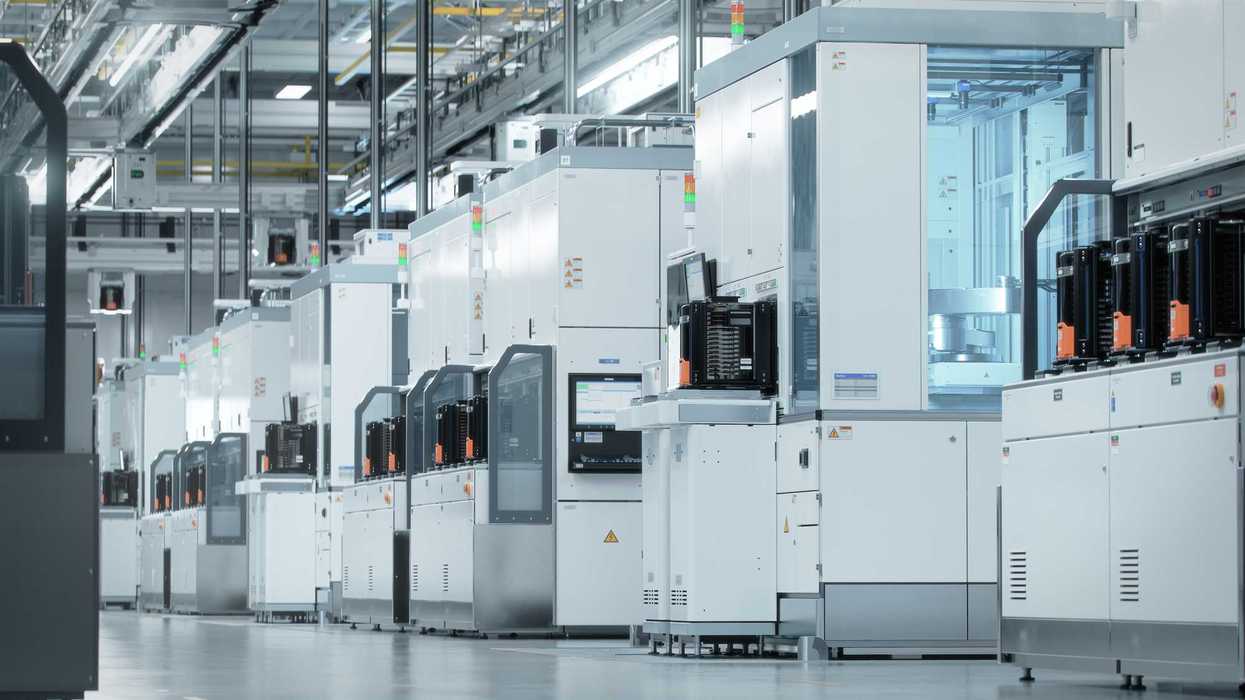 Crisi dell’elio: la guerra blocca il 42% delle forniture e minaccia chip e sanità