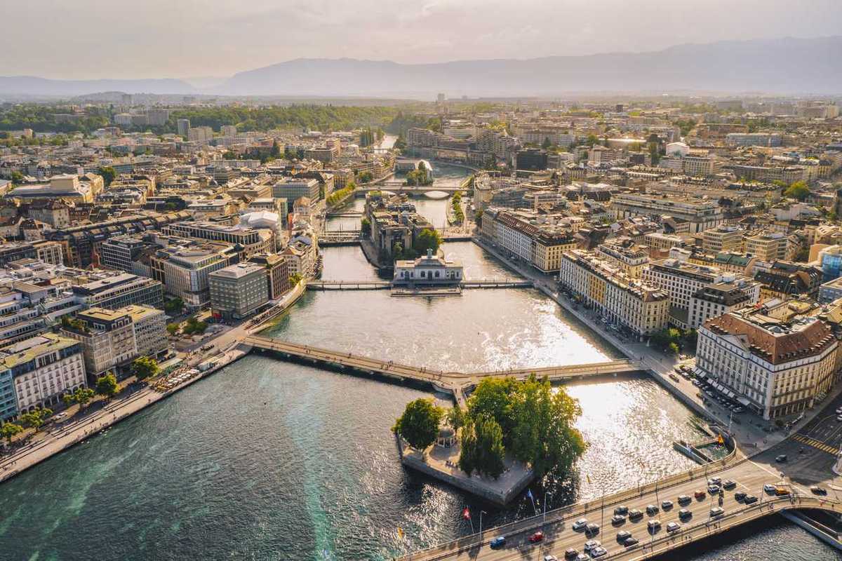 Scoprire Ginevra, città verde e azzurra tempio mondiale dell’arte orologiaia