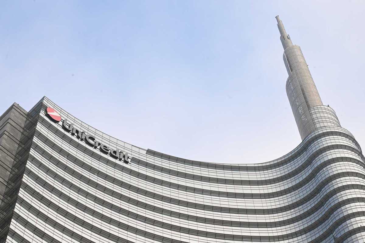 L’Europa sta con Unicredit, Commerz no