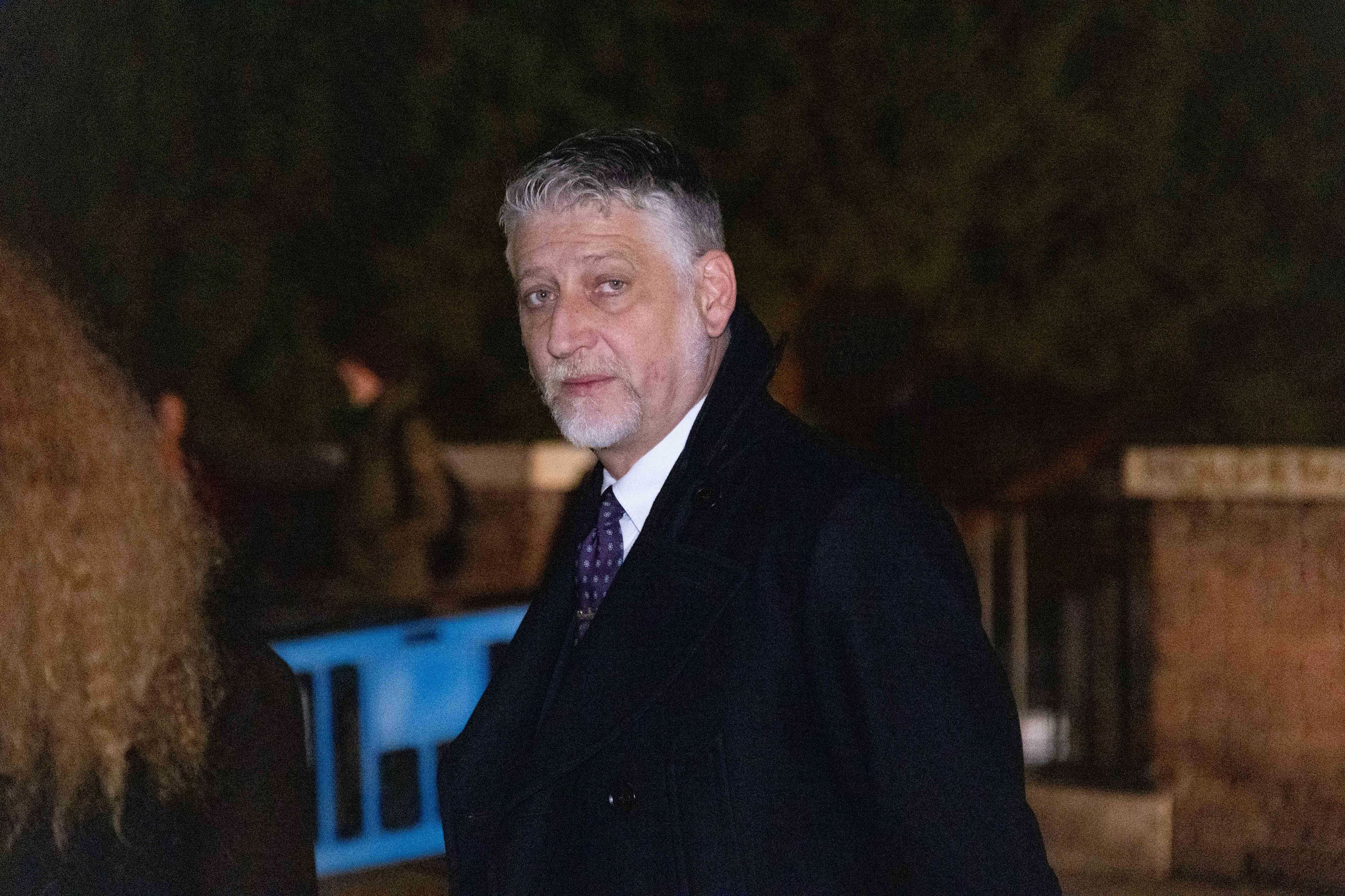 Buttati altri soldi nei film. Ma è Giuli o Franceschini?