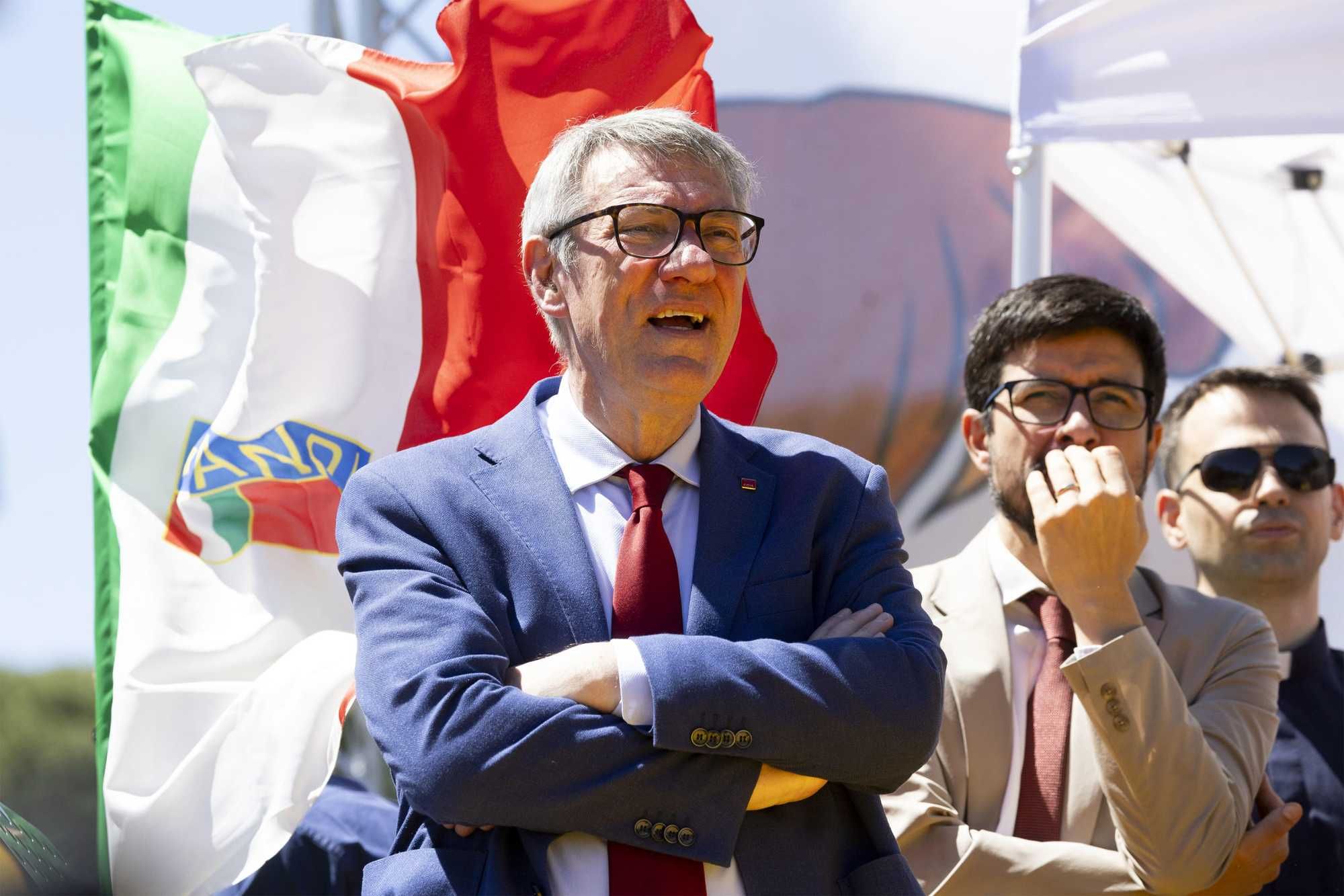 Parti sociali buone solo a criticare