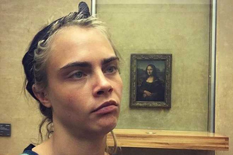 Cara Delevingne Posts Selfies With Mona Lisa Because What Else Is It For?