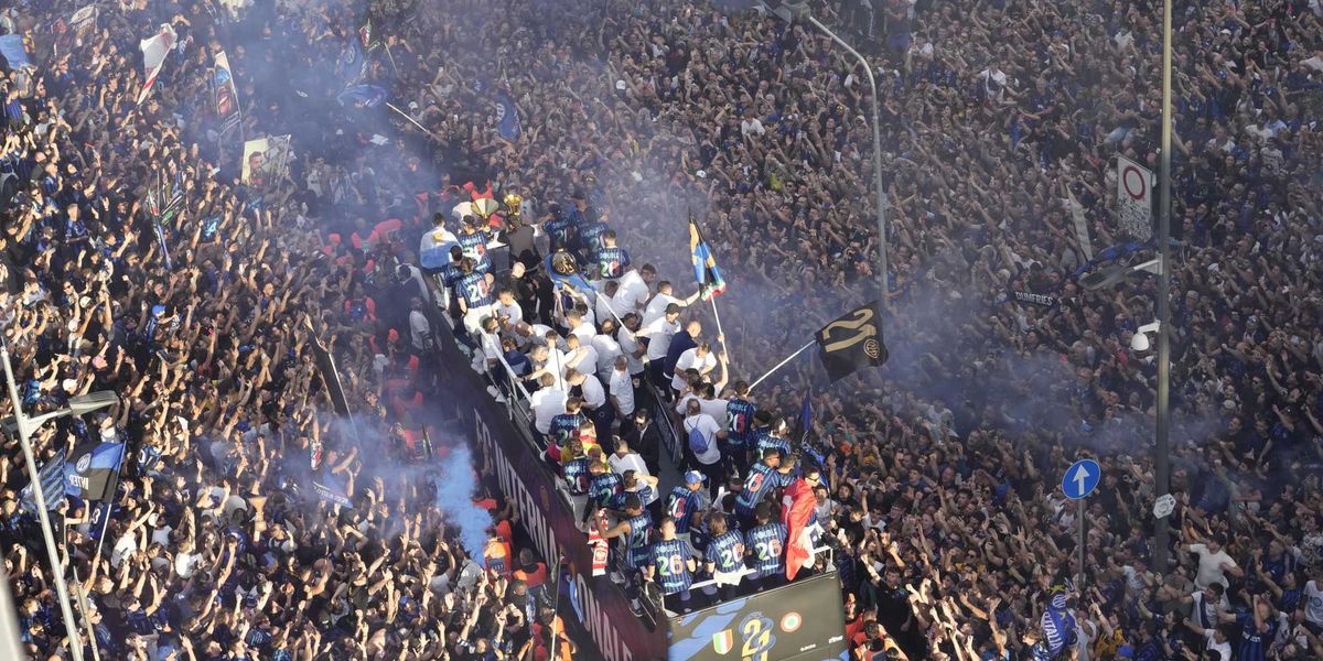 L’Inter festeggia, la Juve sprofonda