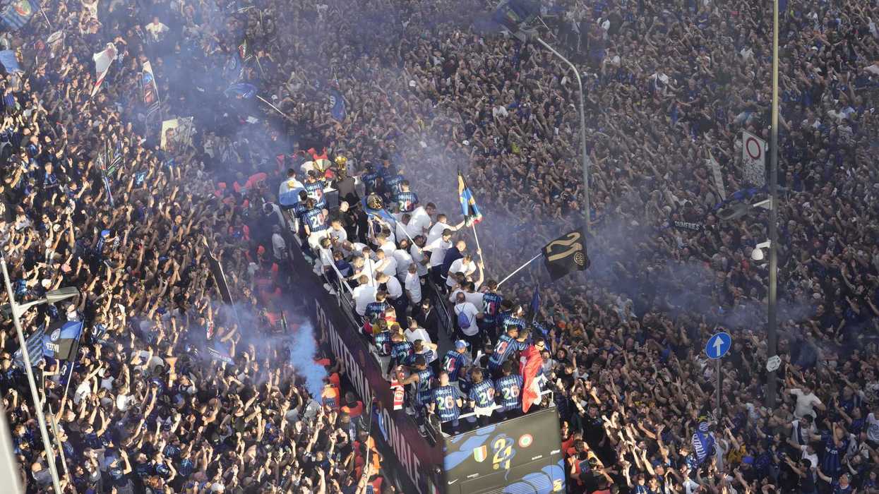L’Inter festeggia, la Juve sprofonda