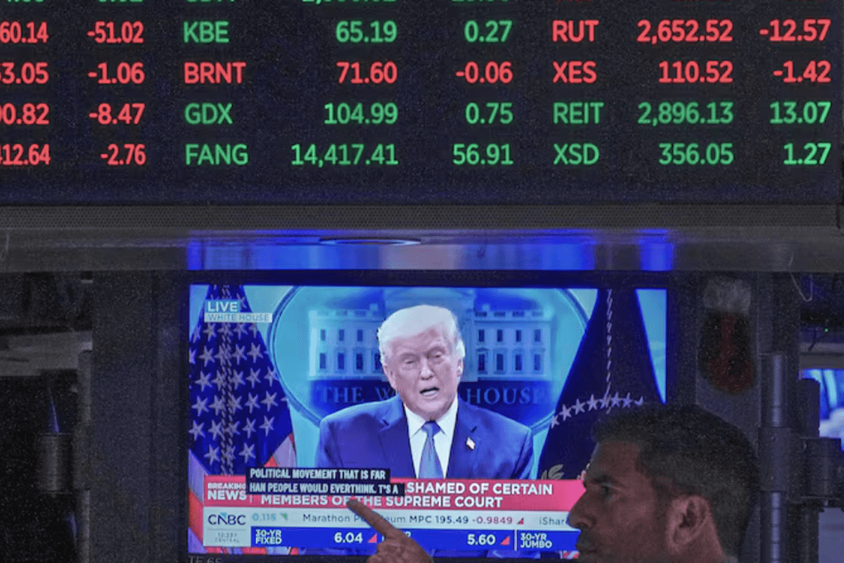 Insider Trading? Thousands Of Stock Transactions Detail Trump's Market Grift