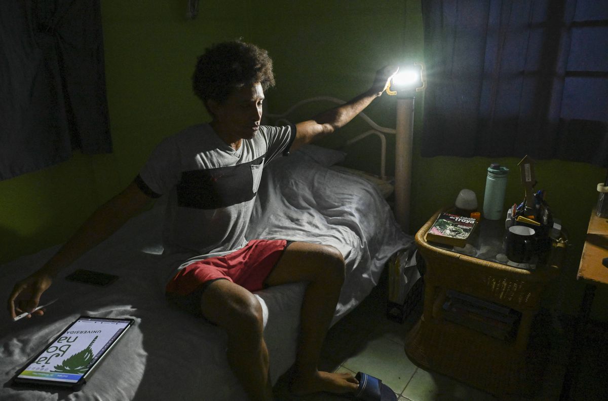 Cuba President Decries ‘Collective Punishment’ by US as ‘Act of Genocide’c