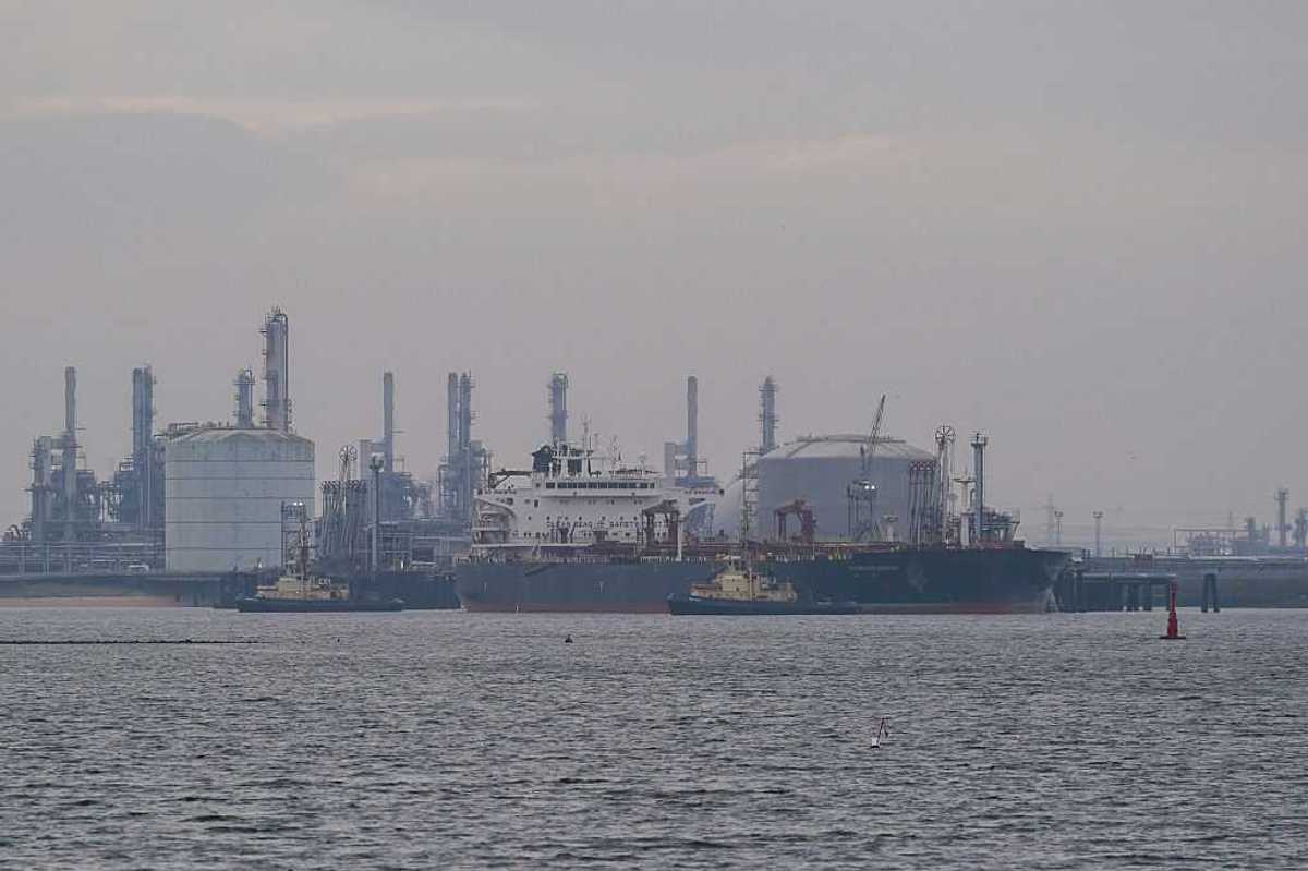 Petrodollaro, così la crisi di Hormuz sfida il primato americano