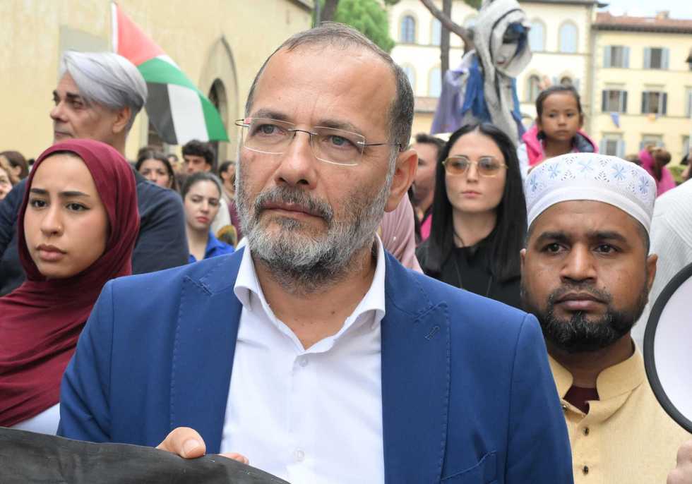 L’imam di Firenze fa pure il giurista e «blinda» Salim: «Resterà italiano»