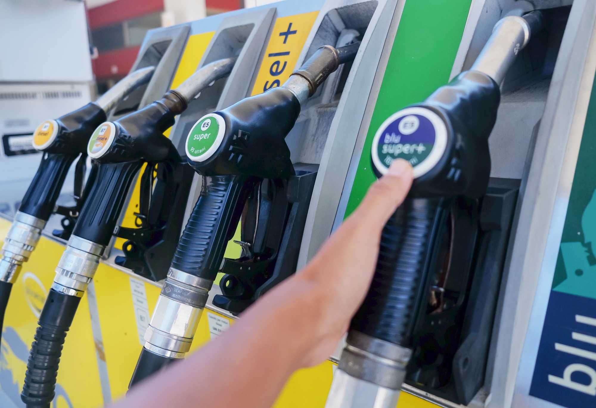 Stangata diesel per le truffe sul Superbonus