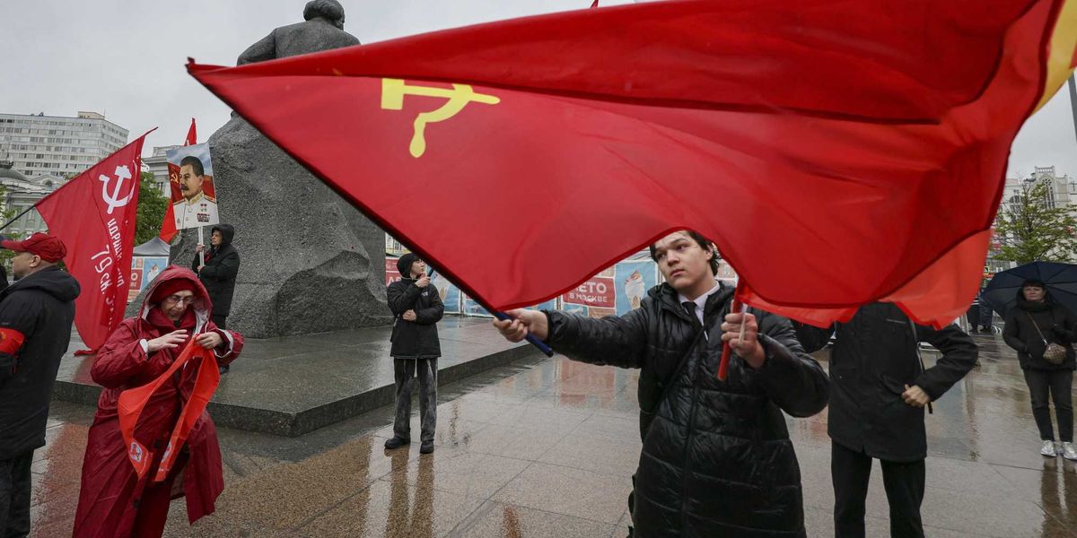 per citare fantozzi il marxismo 232 una c pazzesca e uguale la mafia da Laverita.info per citare fantozzi il marxismo 232 una c pazzesca e uguale la mafia