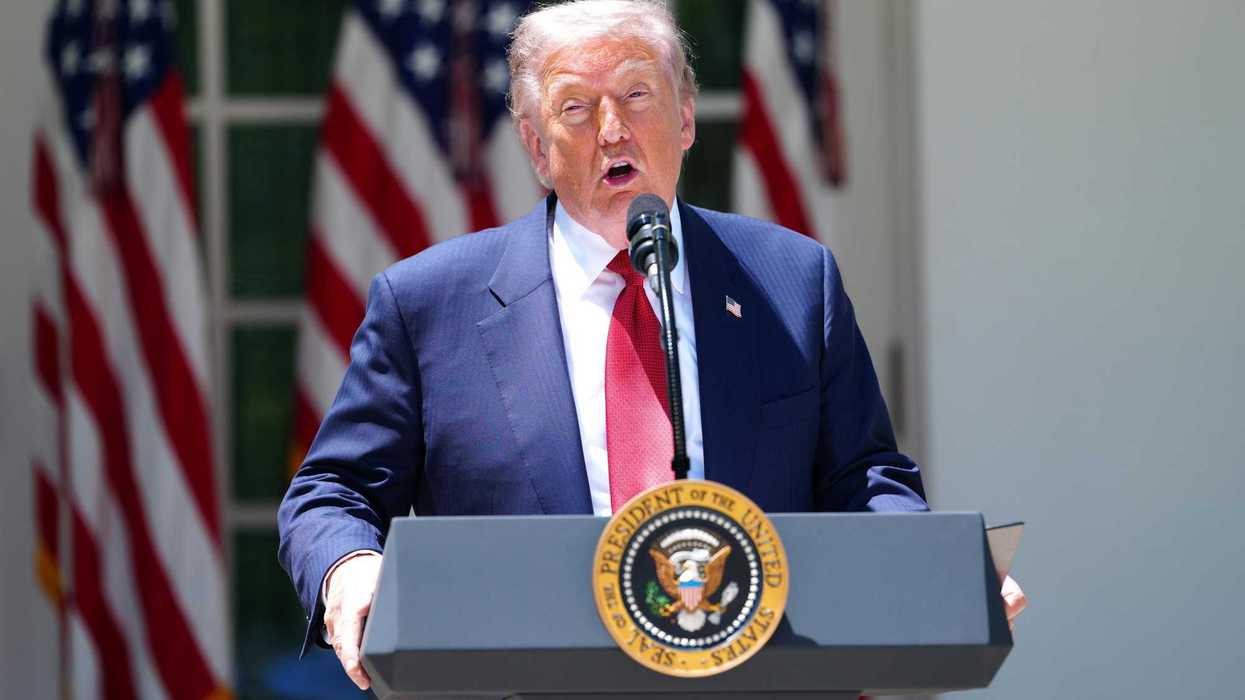 Trump festeggia l’Indipendenza menando l’Ue