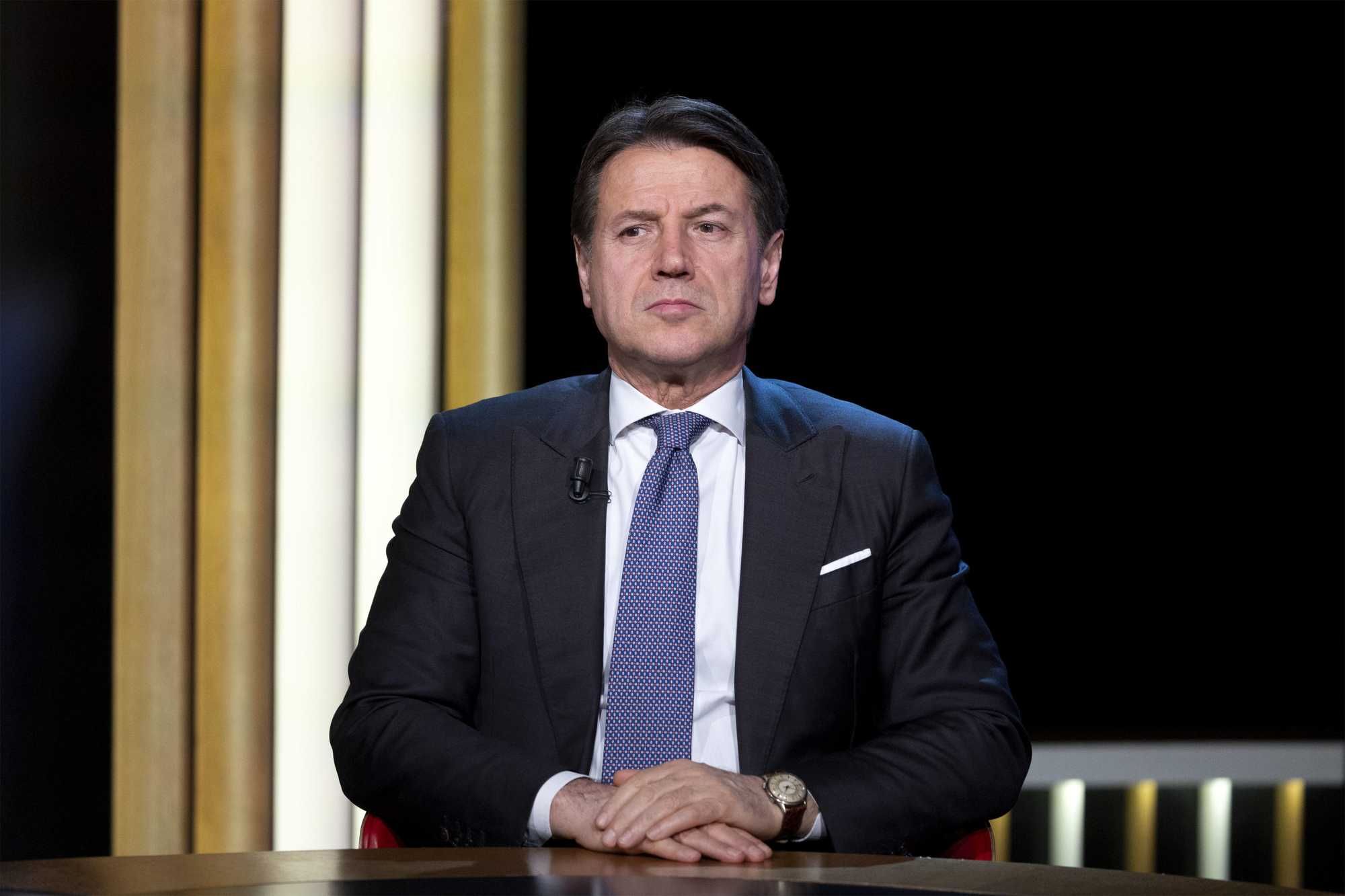 Conte si nasconde dietro Mattarella: «Per il lockdown sentimmo il Colle»