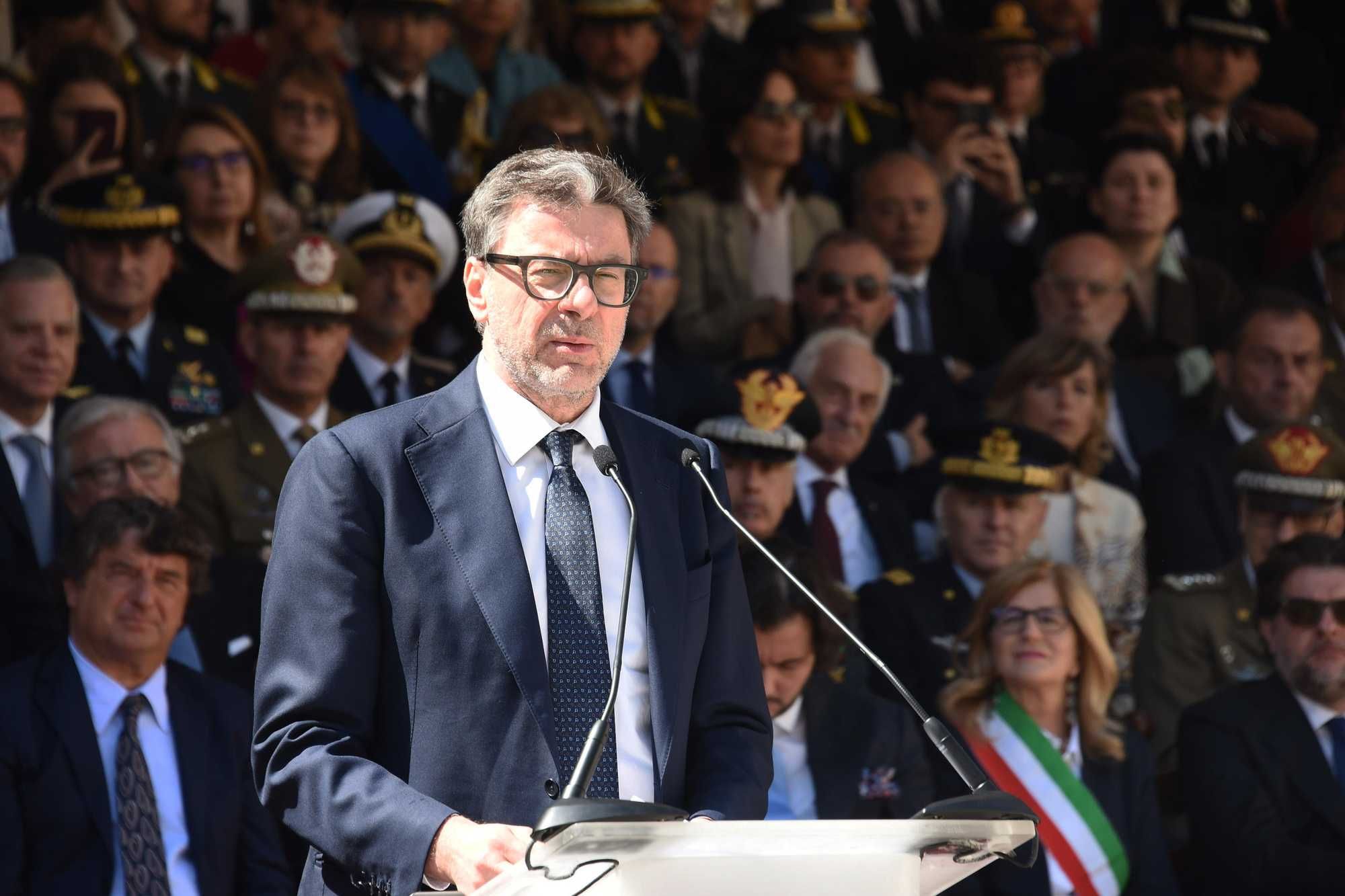 Giorgetti non cade nel trappolone della Ue