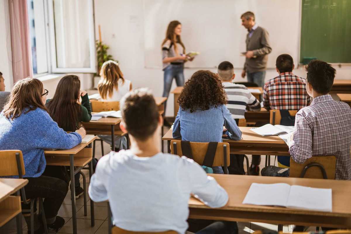 I giovani cercano soltanto stimoli per avere un posto nella società