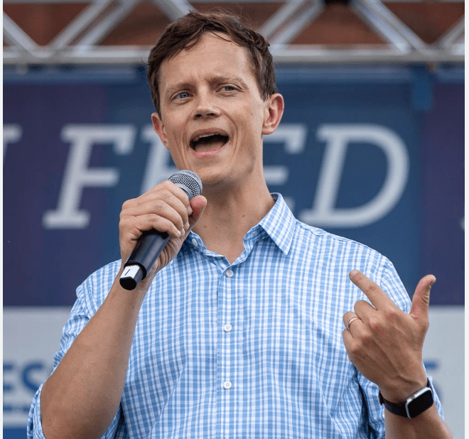 Democrats In Iowa, Alaska And Georgia Eye Governor's Mansions (And Just May Win)
