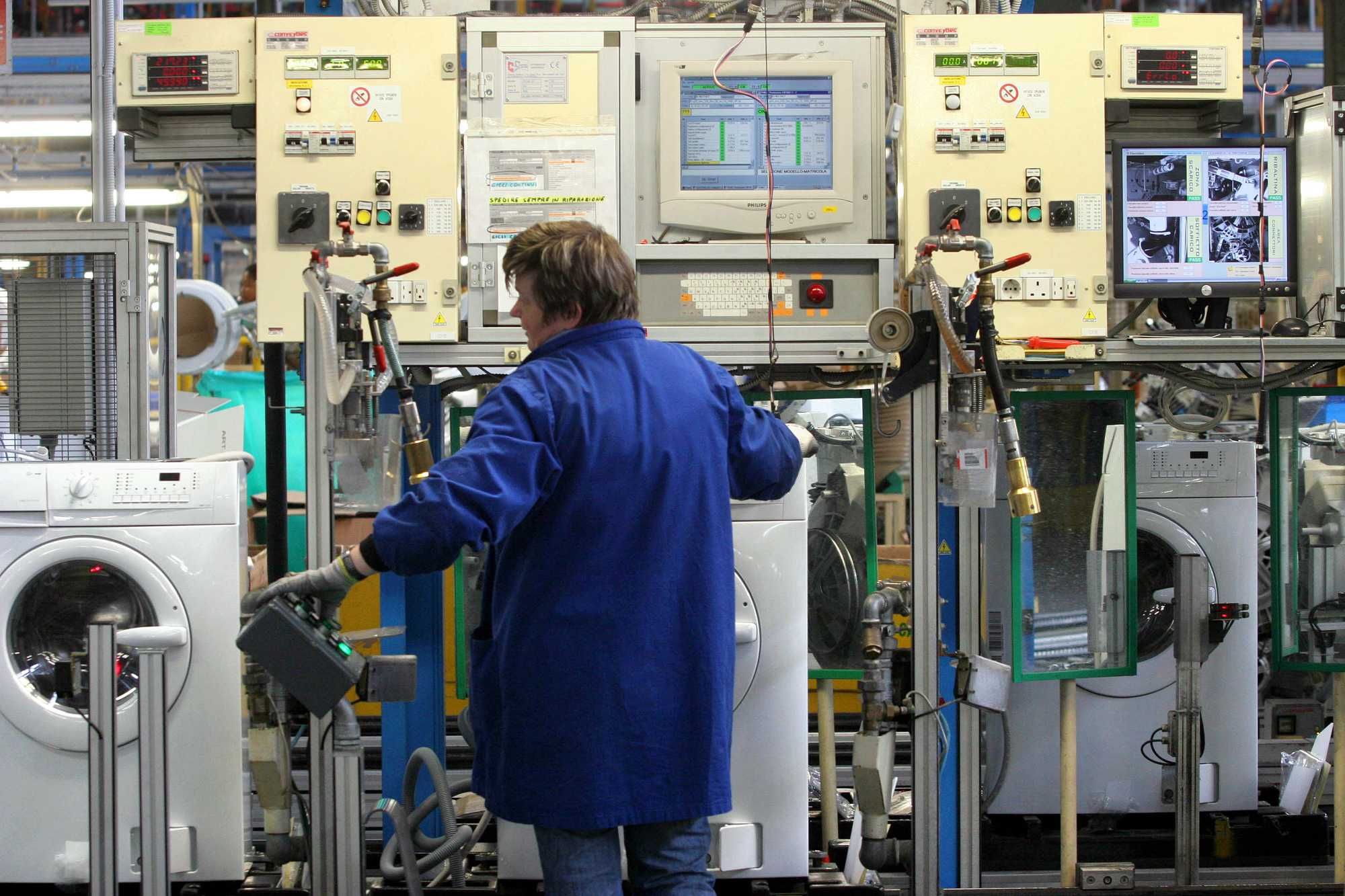Electrolux fa la dieta per i cinesi. I tagli al «bianco» colpa di Bruxelles