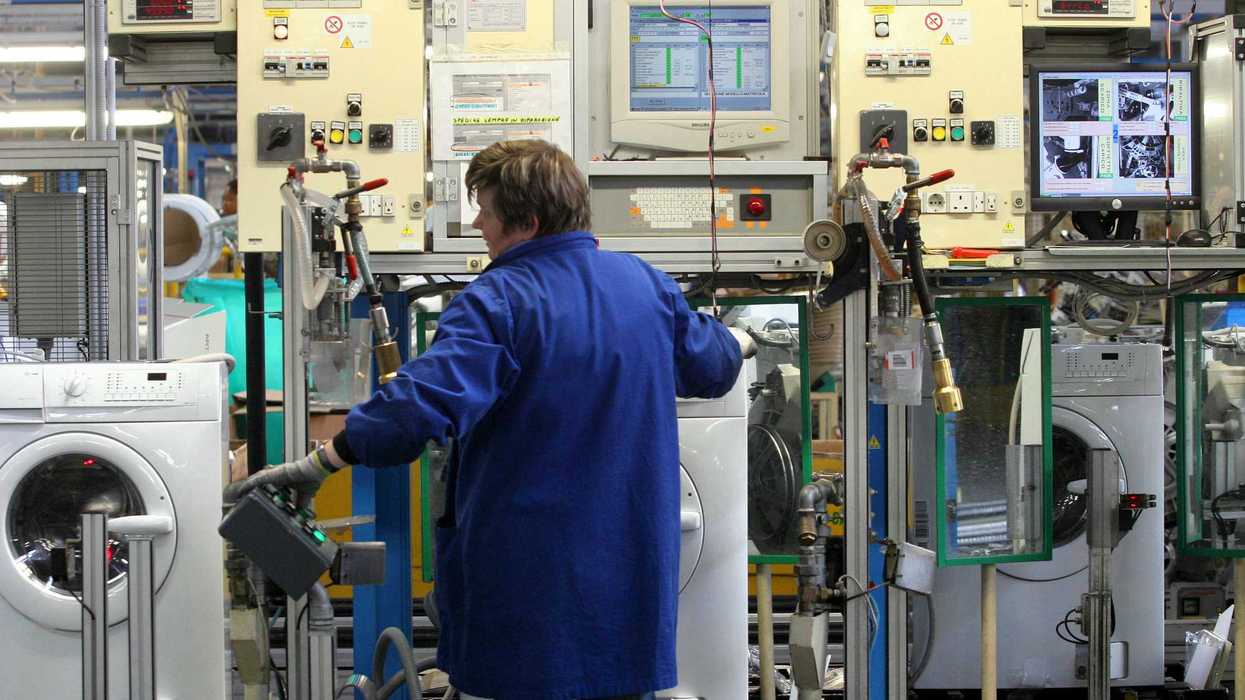 Electrolux fa la dieta per i cinesi. I tagli al «bianco» colpa di Bruxelles