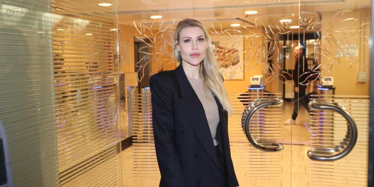 barbara berlusconi lascia la cardi gallery dopo 17 anni da Laverita.info barbara berlusconi lascia la cardi gallery dopo 17 anni
