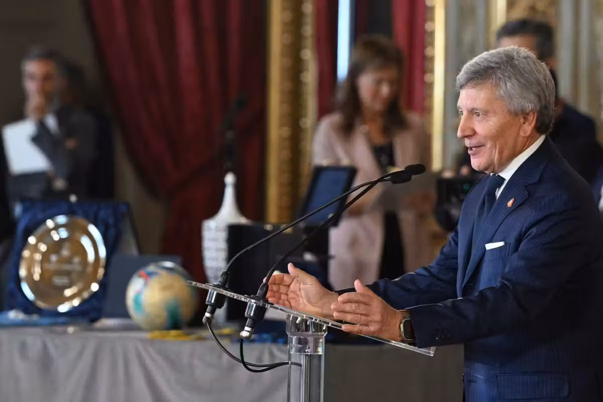 La Figc macina altri record: due giorni di trattative per poi bidonare mezza Italia