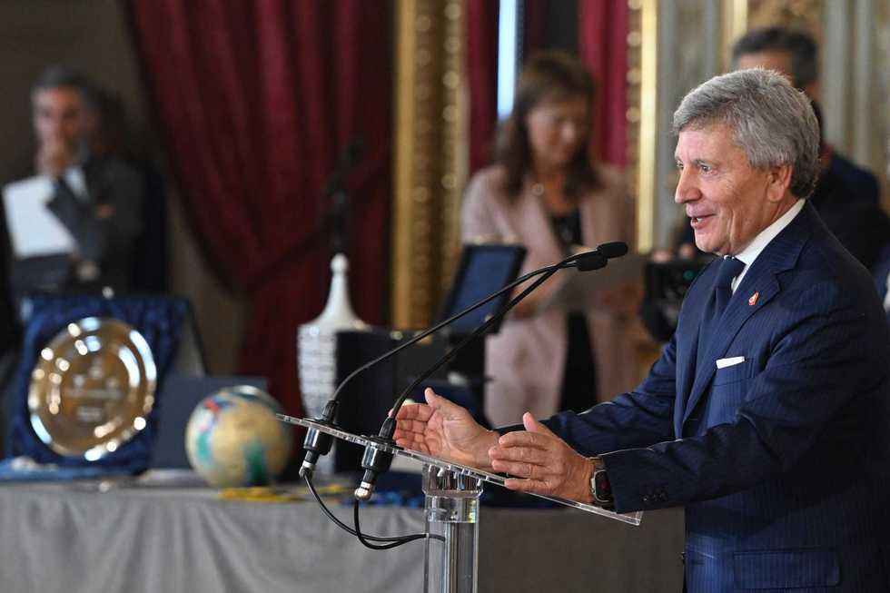 La Figc macina altri record: due giorni di trattative per poi bidonare mezza Italia