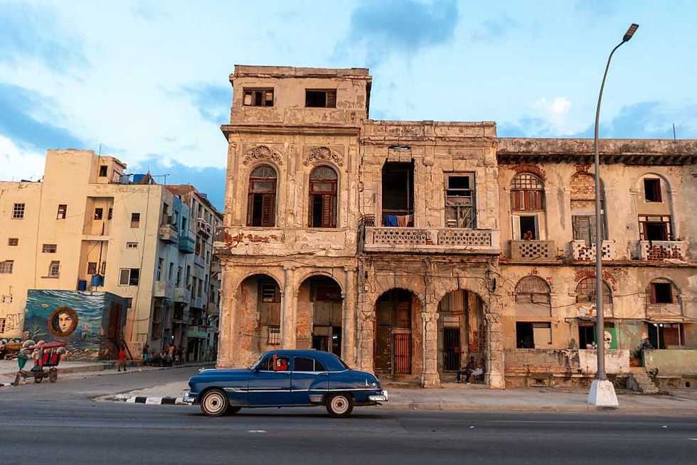 Trump stringe l’assedio a Cuba: nuove sanzioni contro il cuore economico del regime
