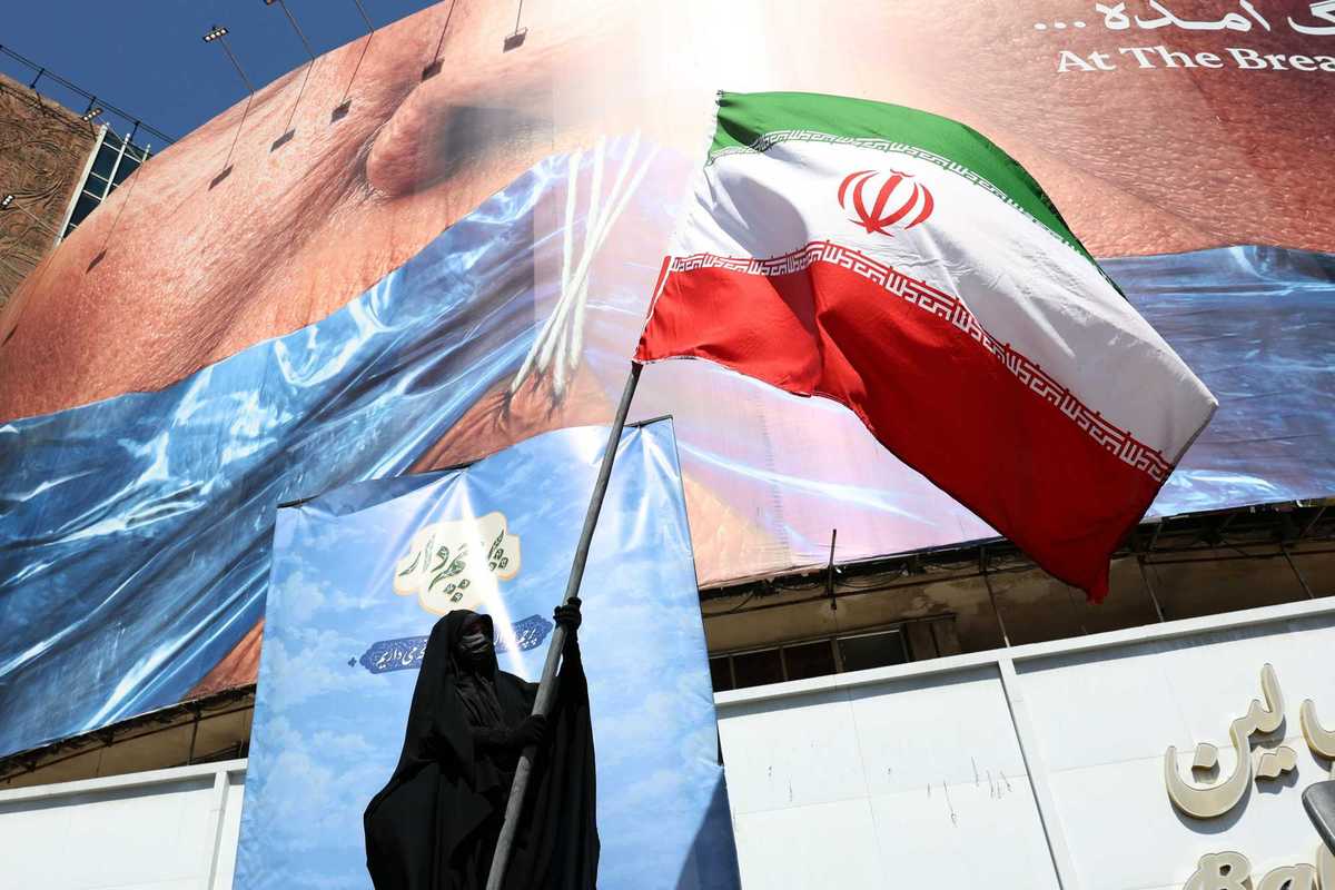 Teheran mostra ancora i muscoli con gli Usa: «Lo Stretto di Hormuz è nostro e non si cede»