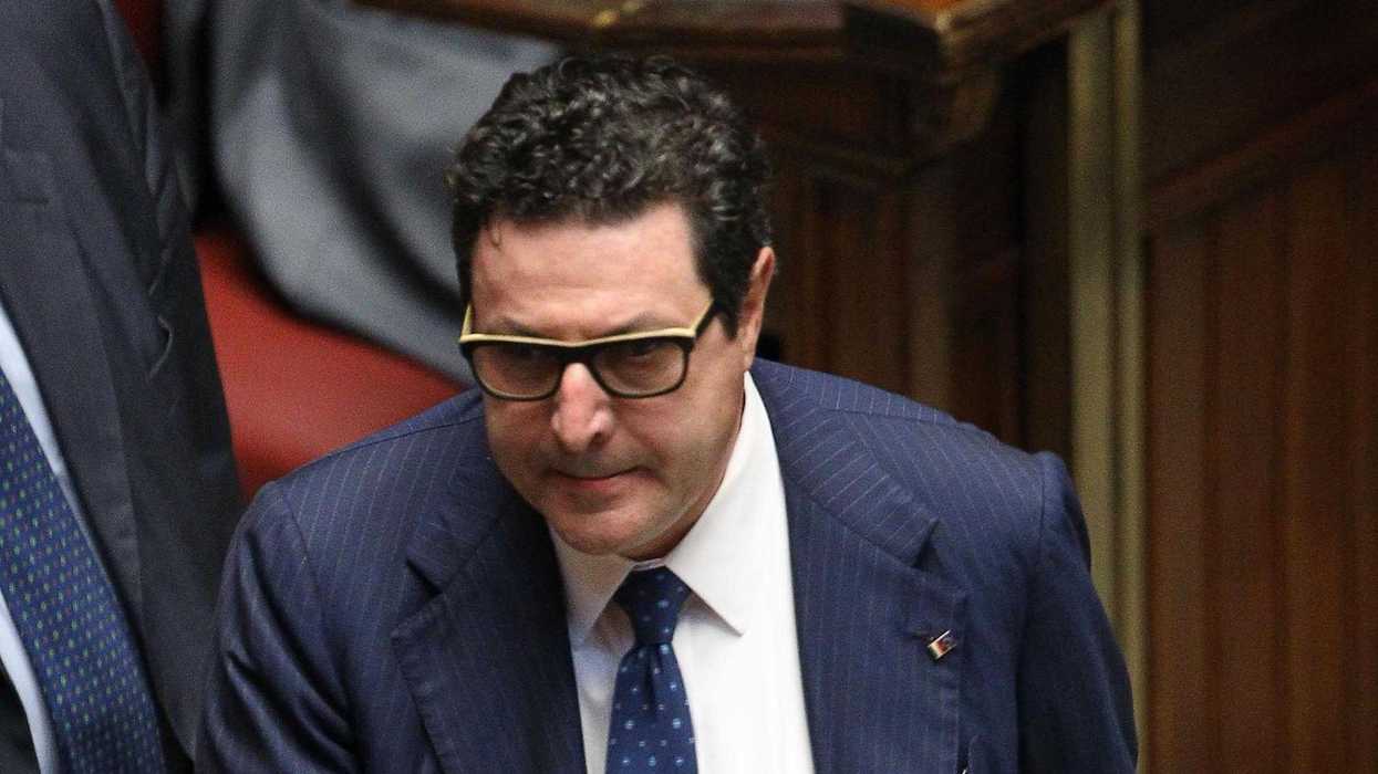 Calearo nei guai: sequestri e accuse di frode sui fondi pubblici