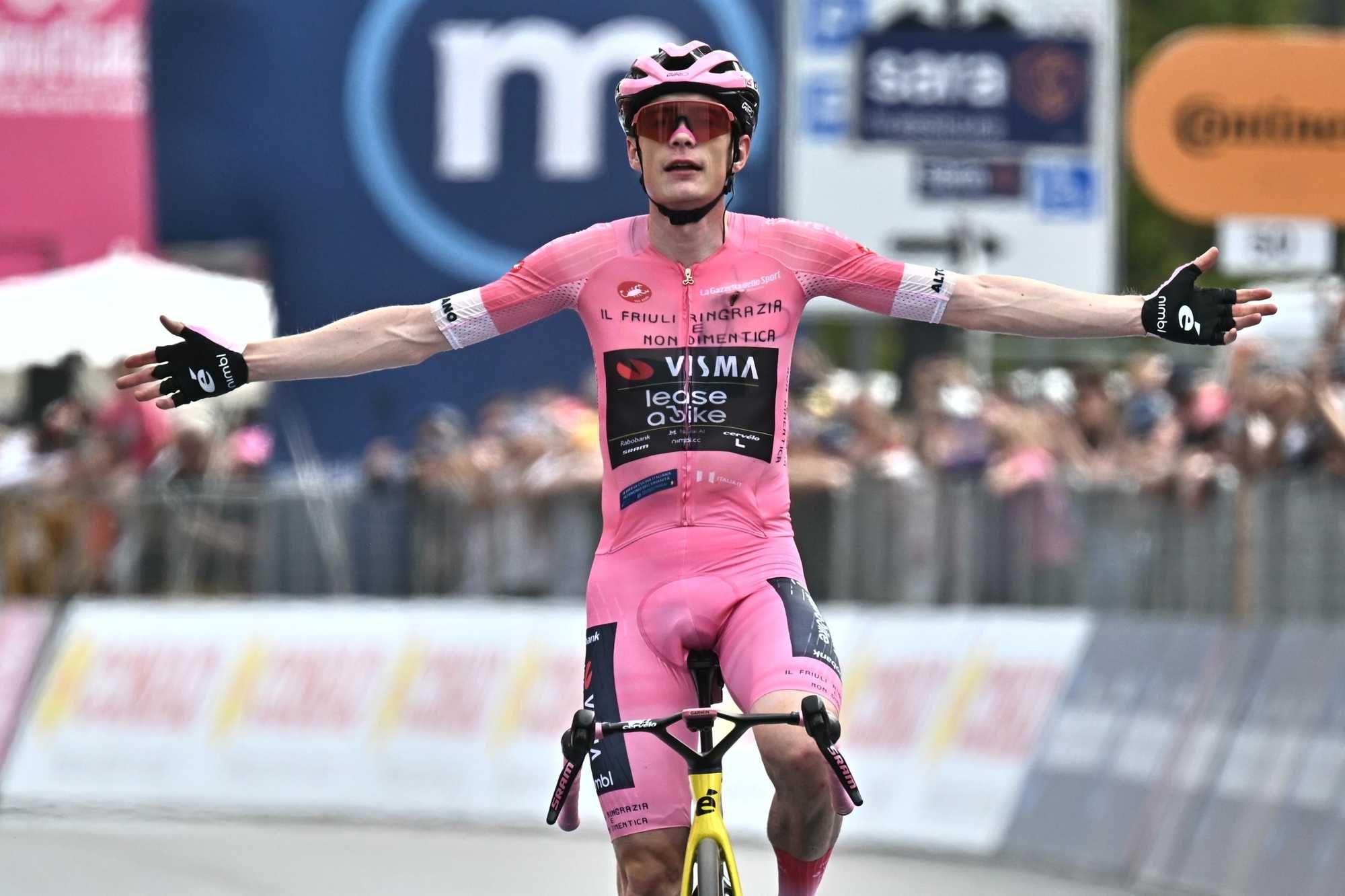 Vingegaard nella storia: conquista il Giro e completa la Tripla Corona