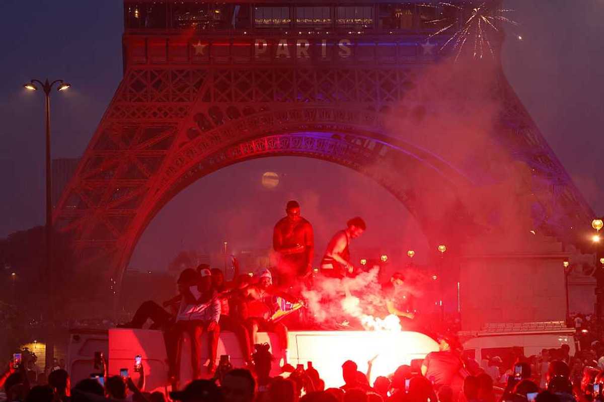 Così festeggiano la Champions le seconde generazioni francesi. A Trento magrebini con l’ascia