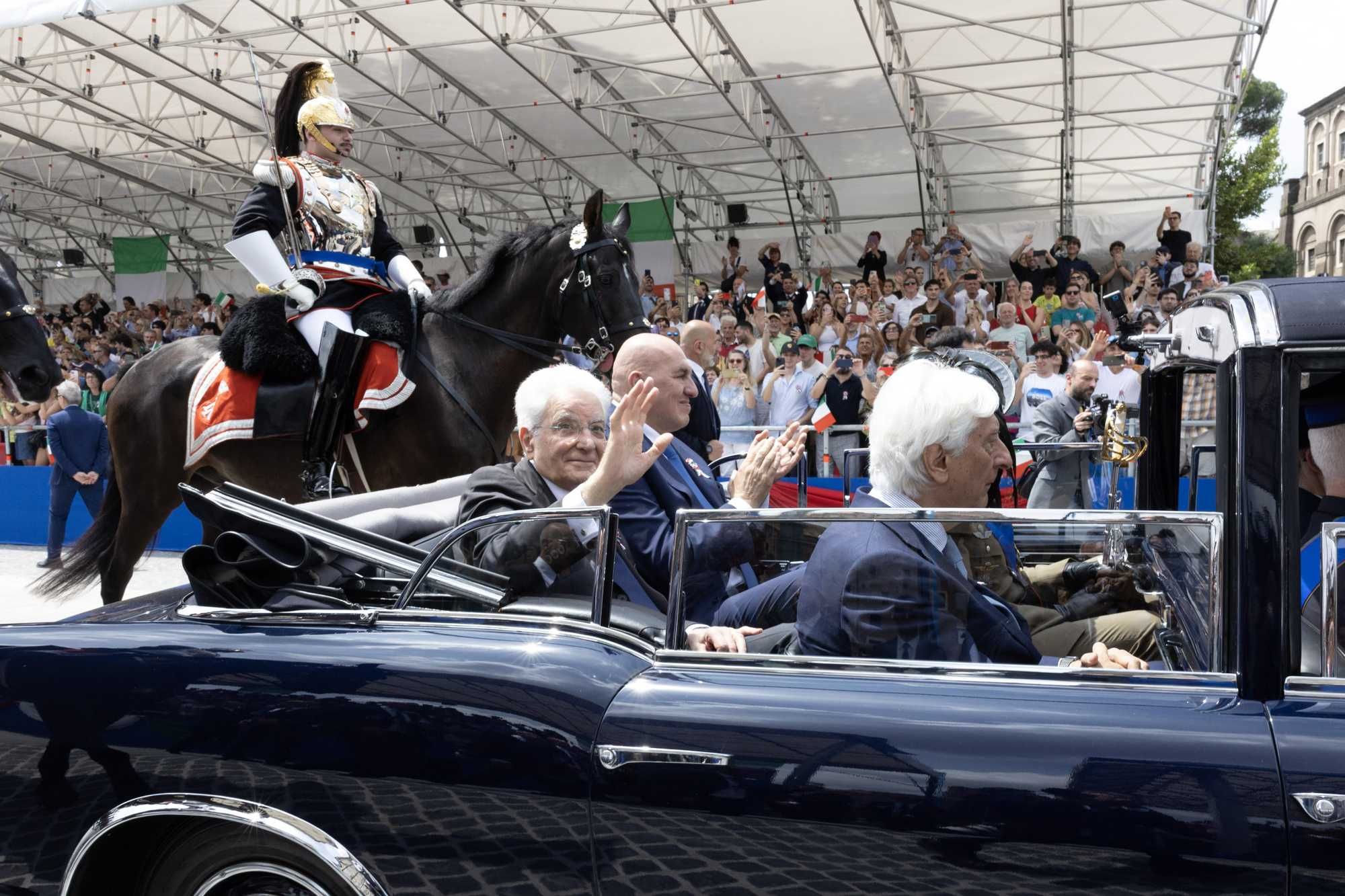 «Re» Mattarella: «Siamo frutto di migrazioni e ci piace così»