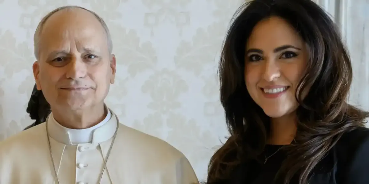 leone rompe un tab249 di bergoglio da Laverita.info leone rompe un tab249 di bergoglio