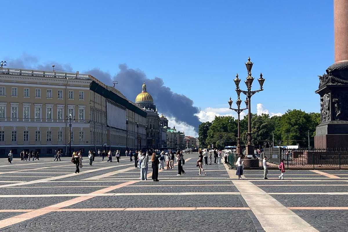 L’Ucraina colpisce San Pietroburgo e fa strage di civili nel Donetsk