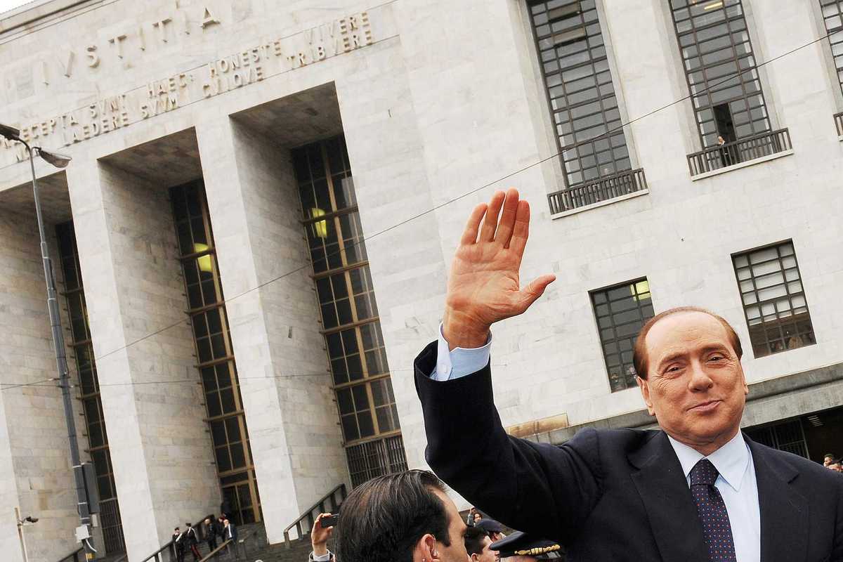 Spesi 25 milioni per archiviare il Cav. Ma i pm avrebbero delle nuove piste
