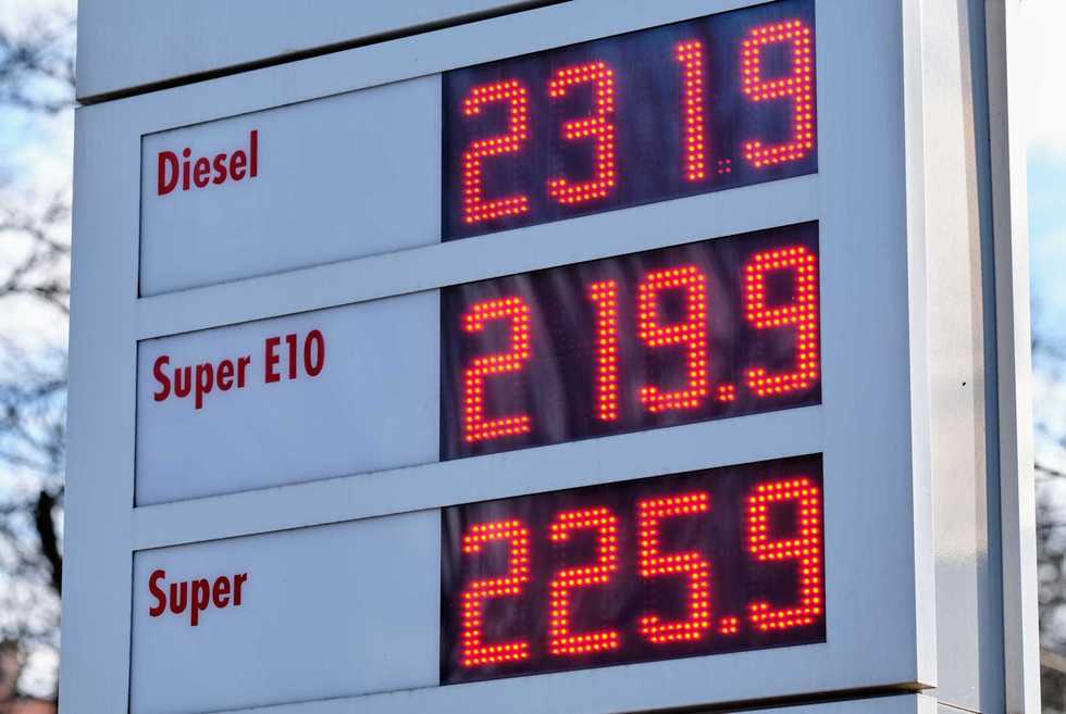 Altro giro di sconti sui carburanti, ma poi spariranno per colpa della Ue