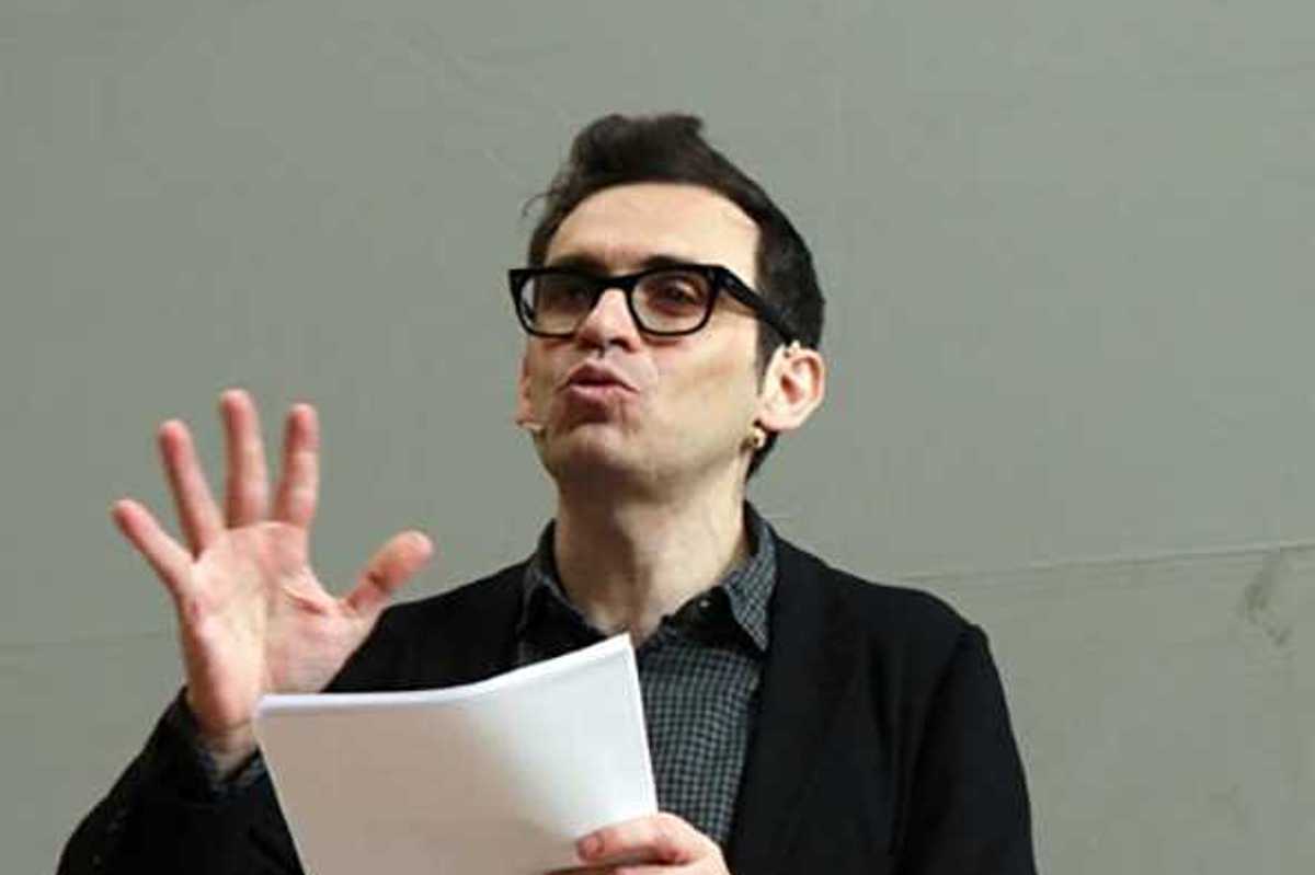Censura a De Luca: in tilt i compagni che cercano di non sbagliare