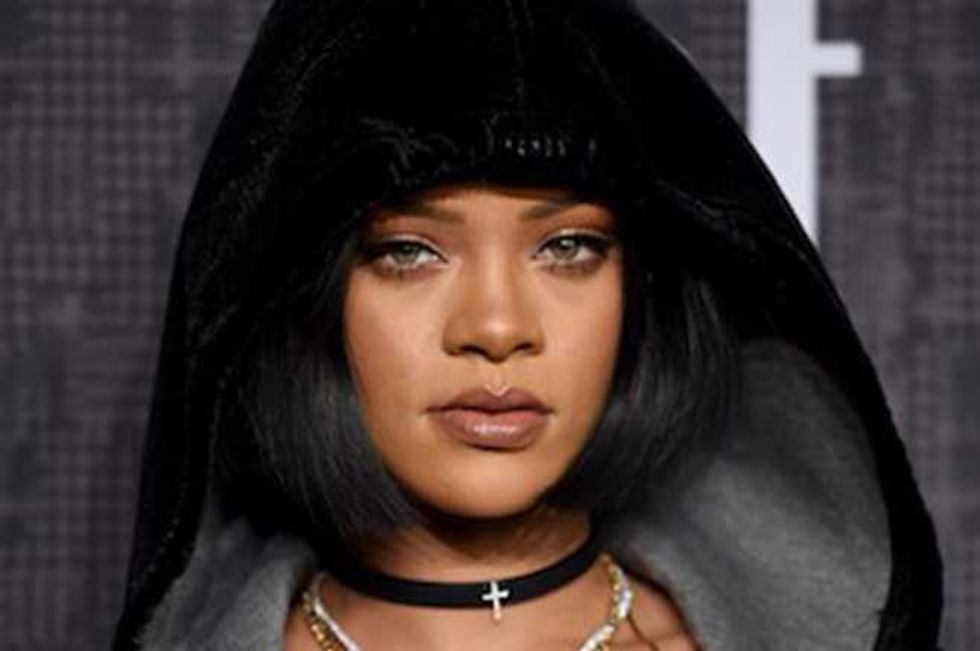 Rihanna Will Launch Her Own Make-up Line In $10M Deal—Fenty Beauty, Worth Every Penny