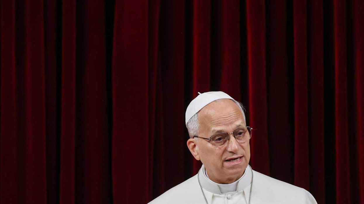 Aborto, eutanasia e migranti. Il Papa smonta l’era Sánchez