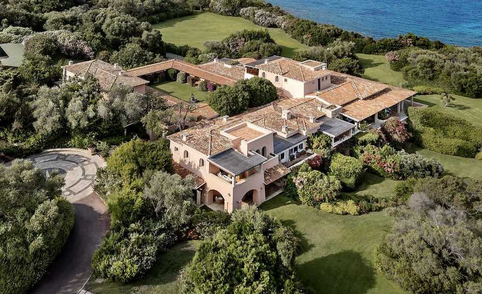Le mille e una foto di Villa Certosa: ora la reggia di Silvio può parlare