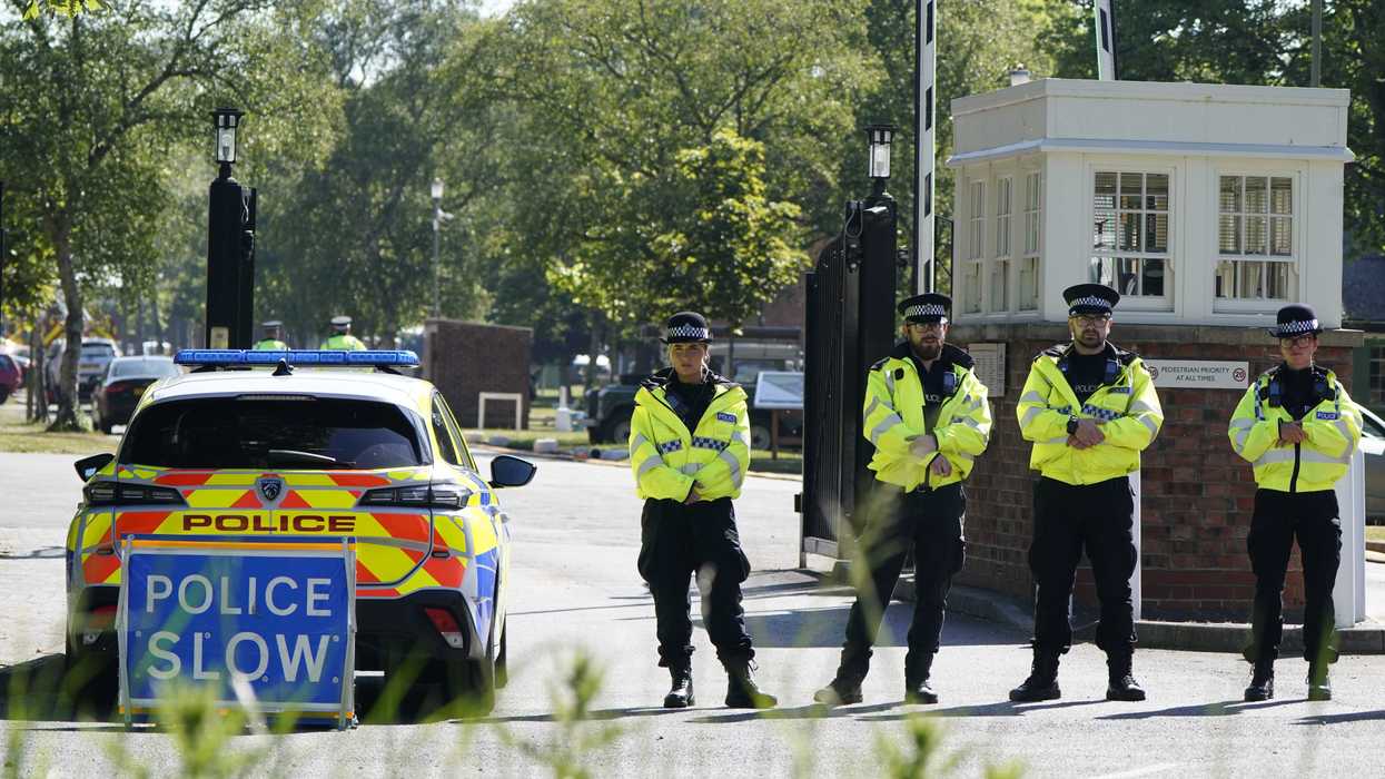 Uk, la polizia tira dritto con i ruoli inclusivi