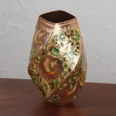 Vases & Vessels