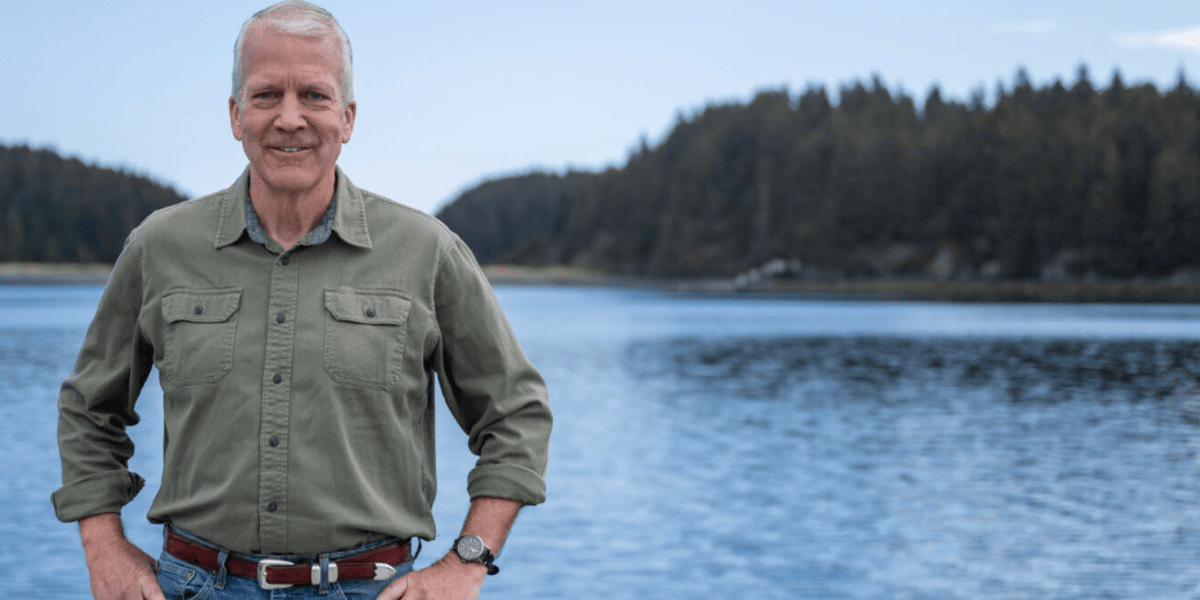 Alaska GOP Senator's Campaigns Spent $1.5M On Golf Resorts And Luxury Lodging