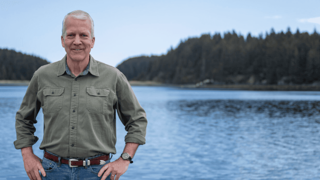 Alaska GOP Senator's Campaigns Spent $1.5M On Golf Resorts And Luxury Lodging