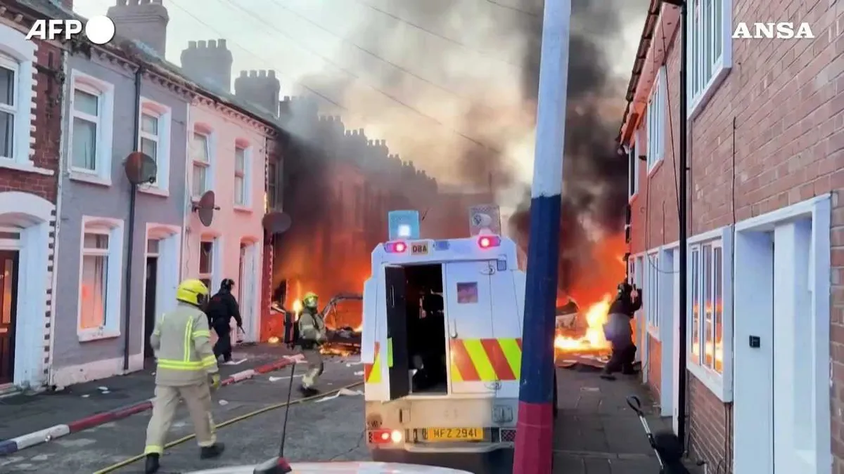 Africano tenta di decapitare un uomo. Belfast nel caos dopo il tentato omicidio