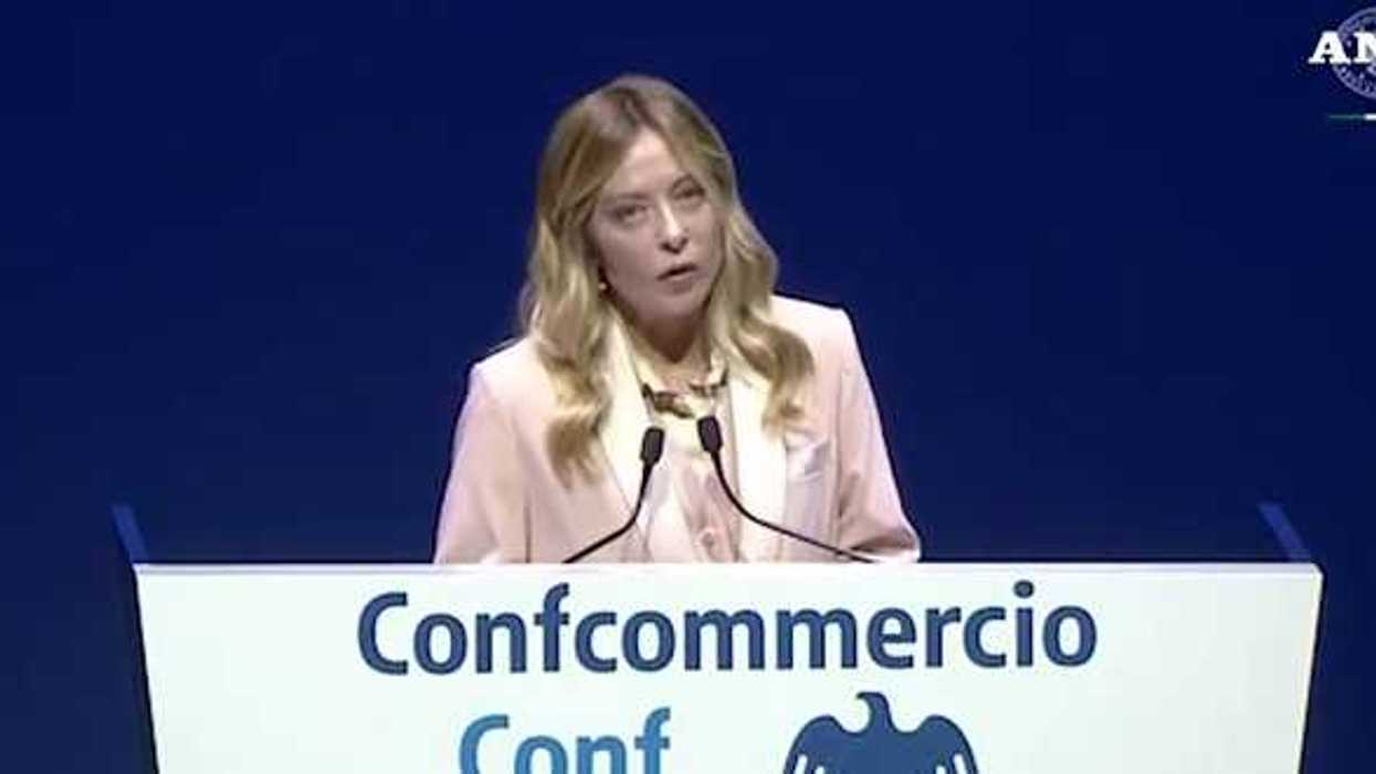 Assemblea Confcommercio, Meloni: «Vogliamo ridurre il carico fiscale sul ceto medio»