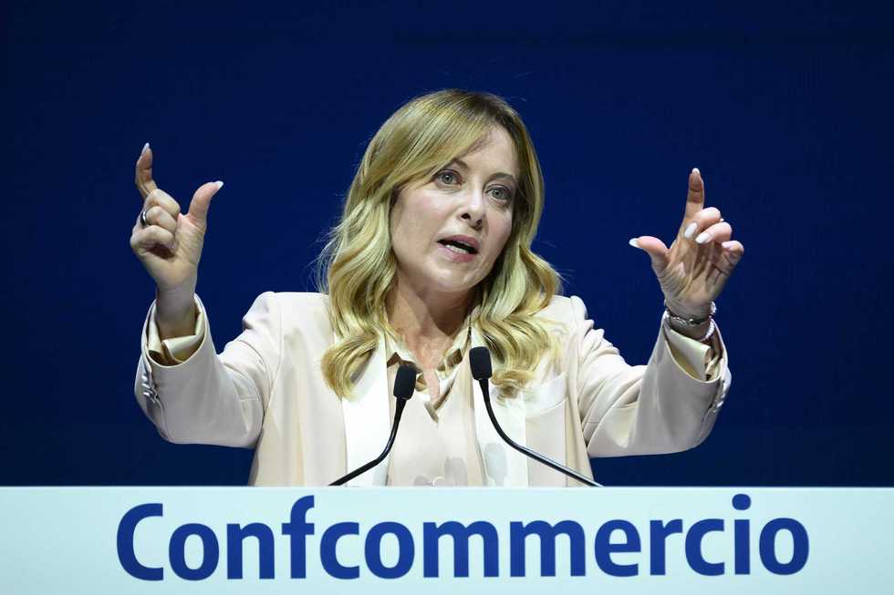 Meloni: «La sinistra vuole la patrimoniale, noi ridurre le tasse»