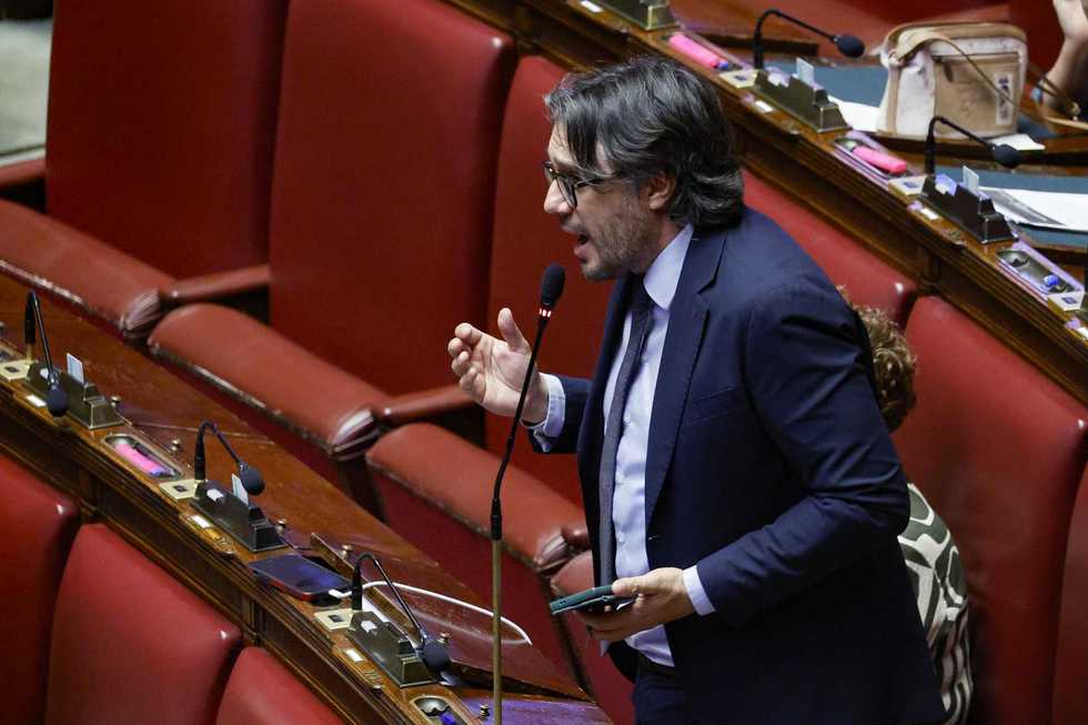 Il M5s passa agli insulti sessisti