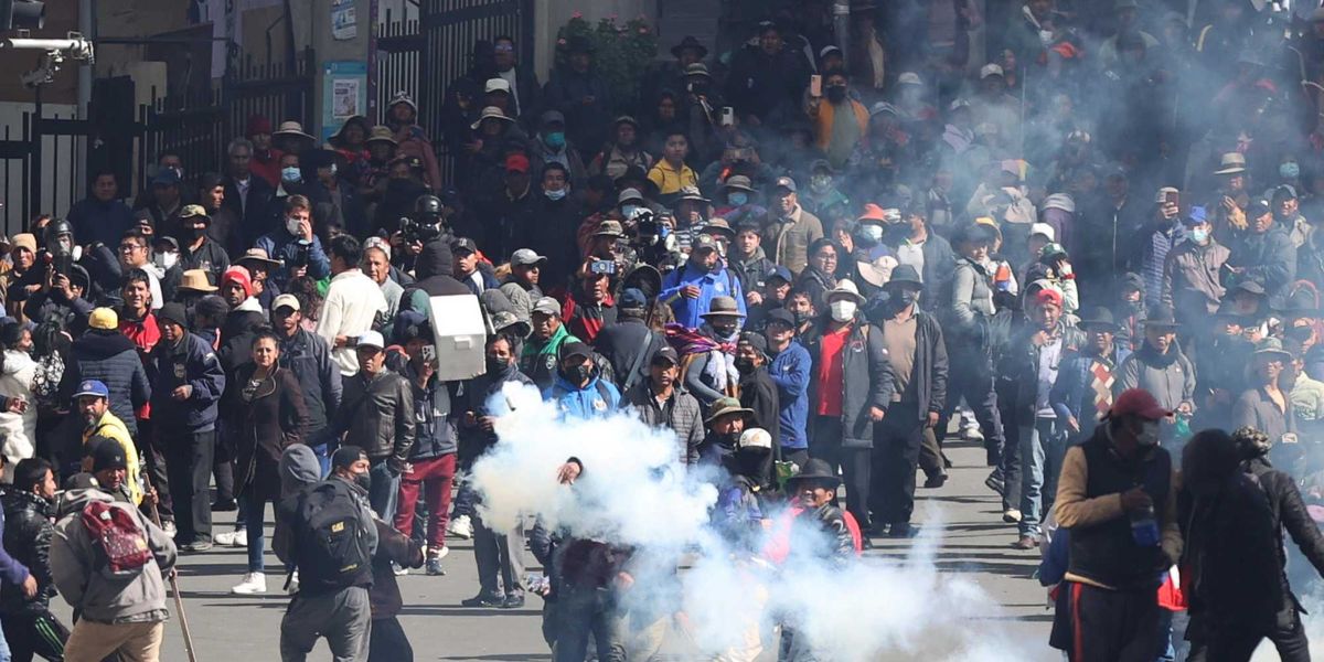 bolivia sull8217orlo della bancarotta l8217ex presidente morales incendia le piazze contro paz da Laverita.info bolivia sull8217orlo della bancarotta l8217ex presidente morales incendia le piazze contro paz