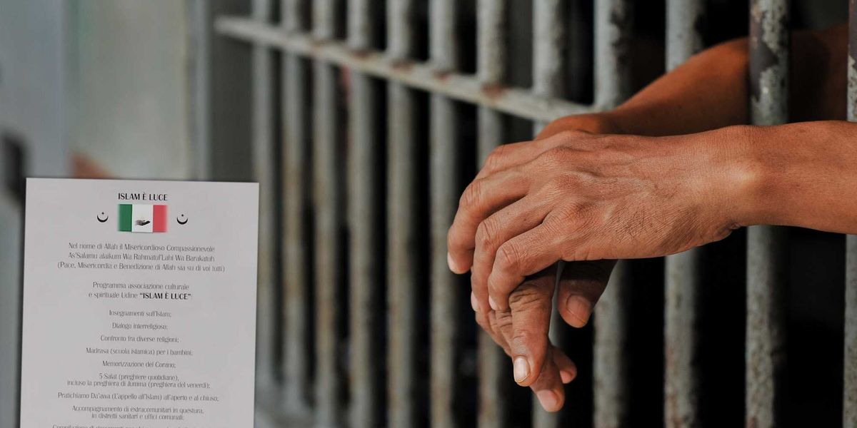 col governo meloni in cella 68 estremisti ma gli imam fanno proseliti nelle carceri da Laverita.info col governo meloni in cella 68 estremisti ma gli imam fanno proseliti nelle carceri