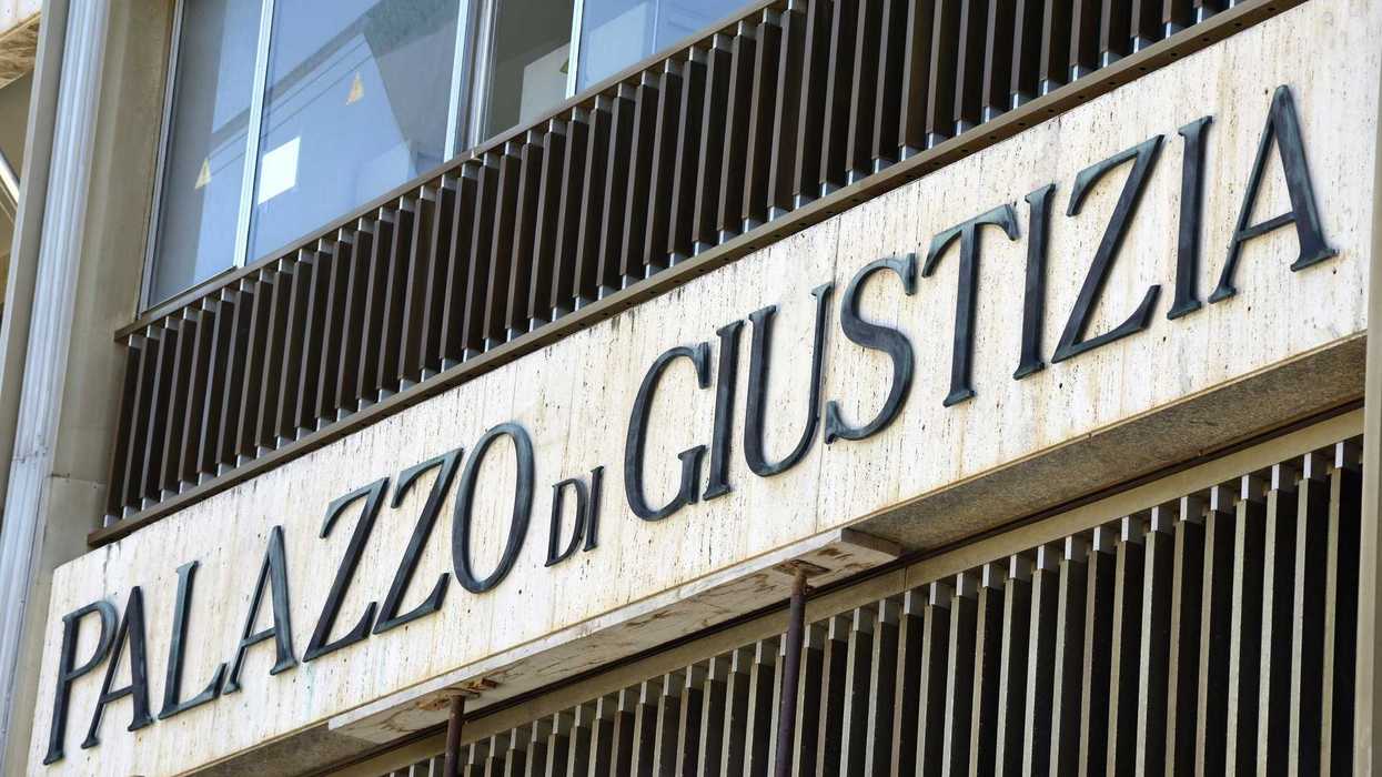 Schiacciò il rapinatore: chiesto ergastolo. L’investitore di Modena rischia meno