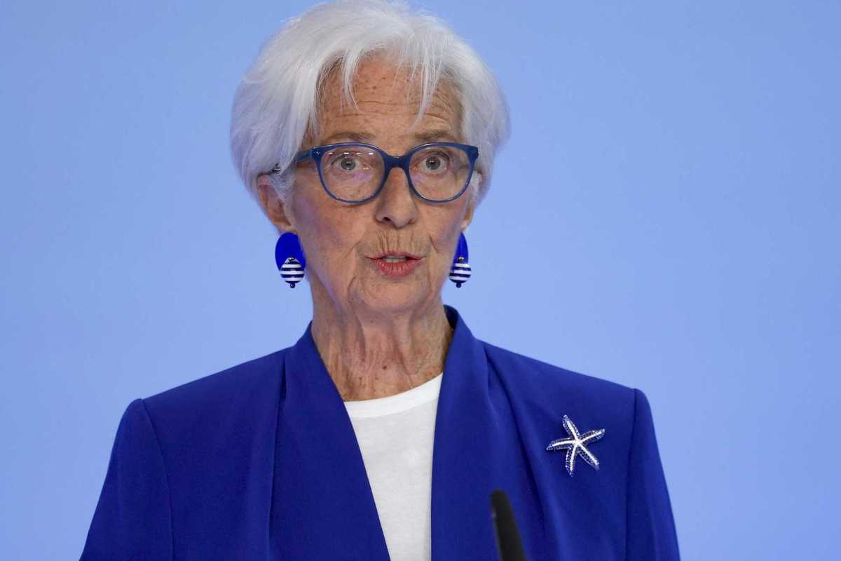Lagarde fa già campagna elettorale: «Francia europeista o interverrò...»